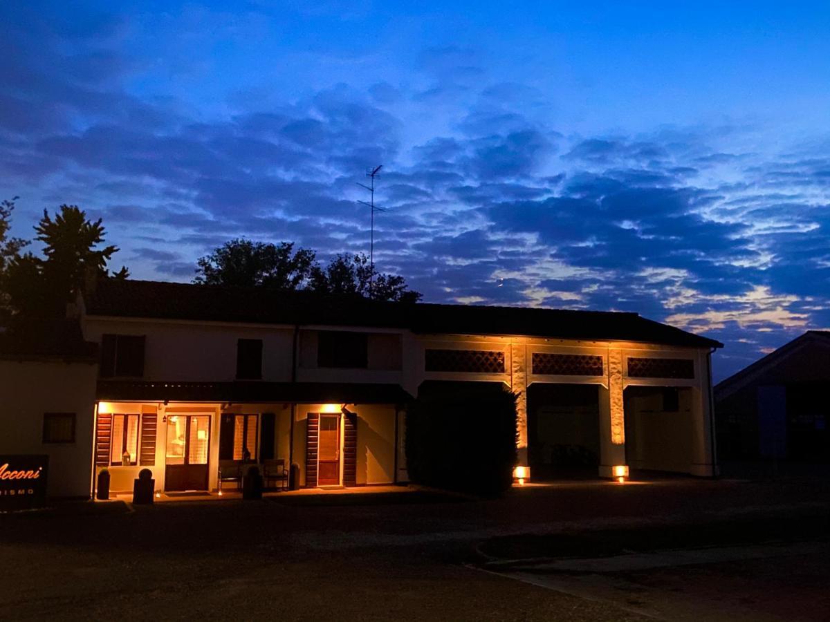 Agriturismo Corte Acconi Mantua Exterior foto